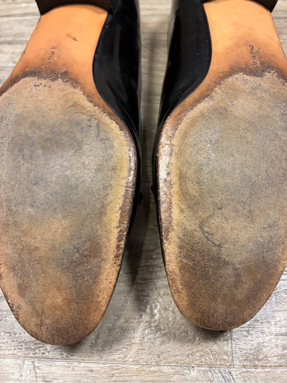 VTG Salvatore Ferragamo Boutique Patent Leather Slip On Loafers Bow Logo - Picture 12 of 13
